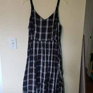 Black midi dress
